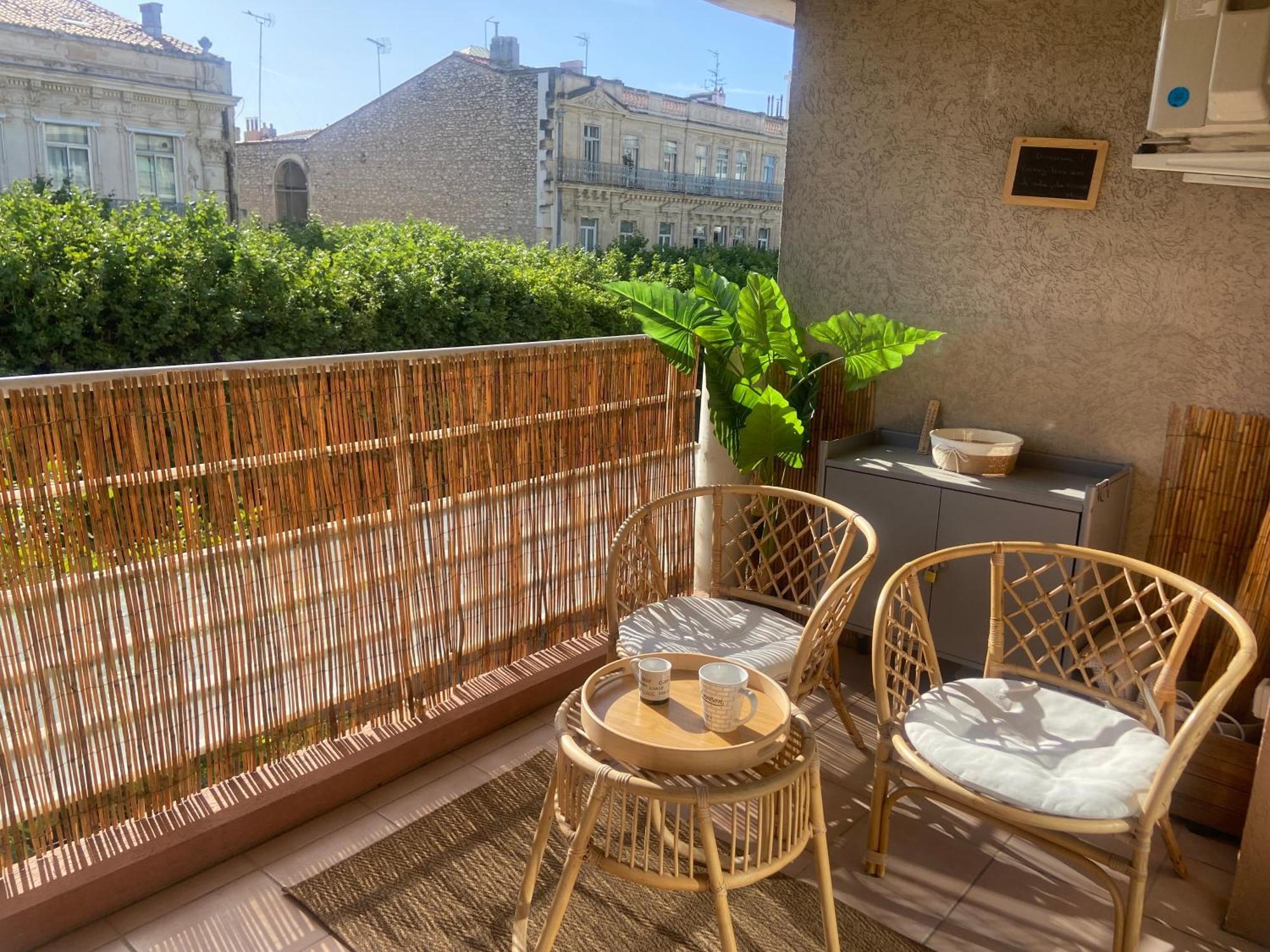 Charmant Appartement Central Terrasse Proche Gare Sète Buitenkant foto