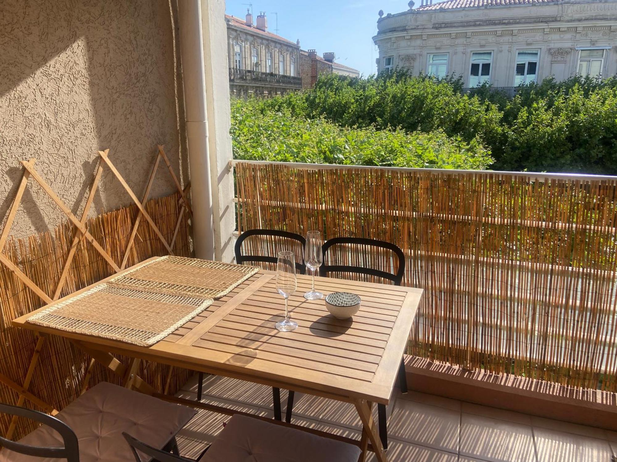 Charmant Appartement Central Terrasse Proche Gare Sète Buitenkant foto